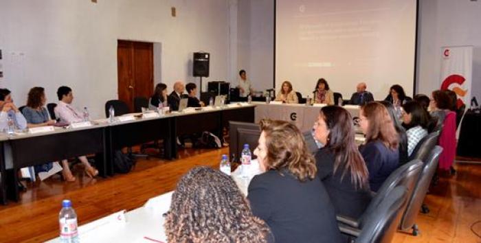 Imagen de varios de los profesionales reunidos en el encuentro que tuvo lugar en La Antigua Guatemala. AECID